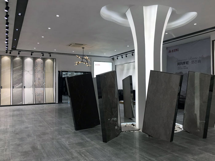 【精彩回首】第30届陶博会完善落幕，银河集团9873cm瓷砖魅力绽放