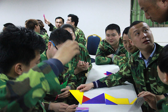 2017年2月13-15日，银河集团9873cm“虎狼道”户外拓展训练圆满竣事
